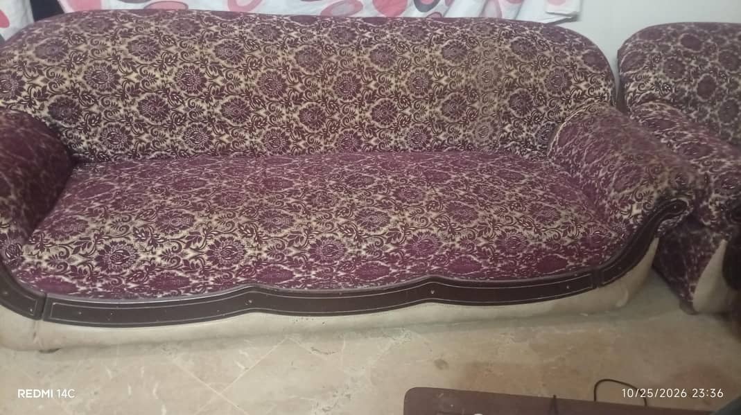 5 seater counch/ sofa 2
