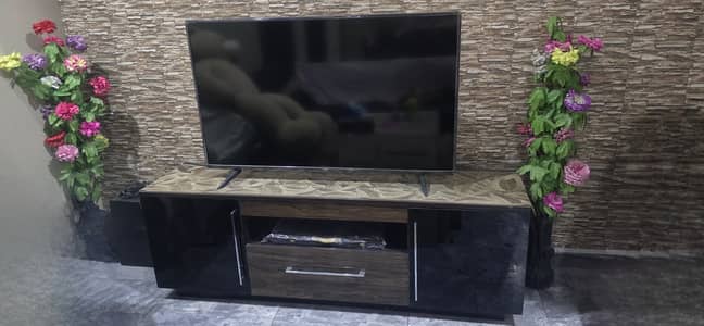 Imported Console/ LED Table