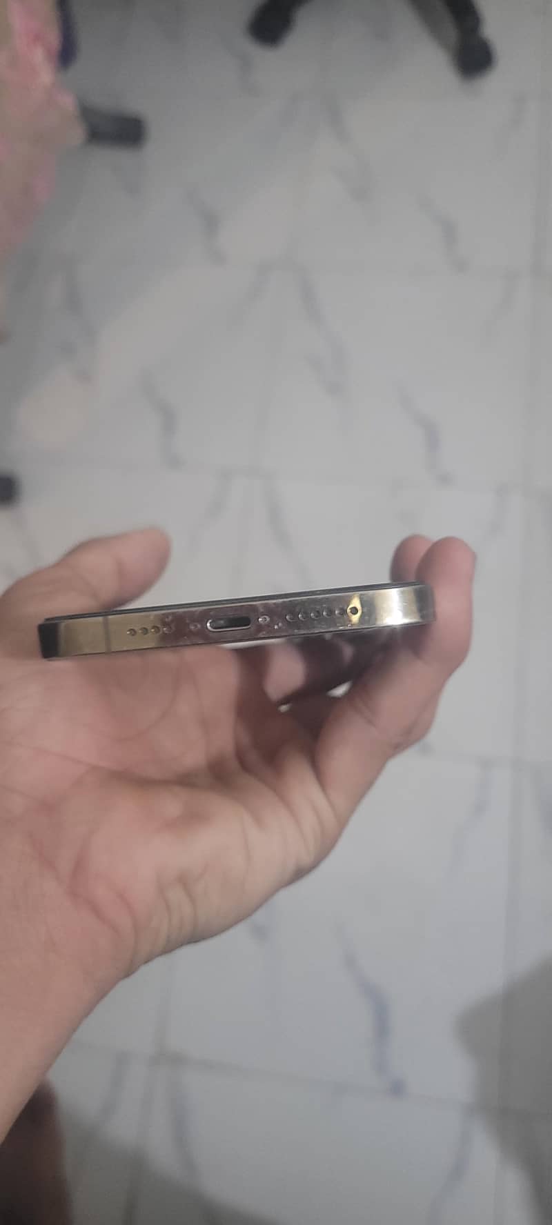Iphone 12 pro Max 4