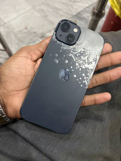 Apple iPhone 13