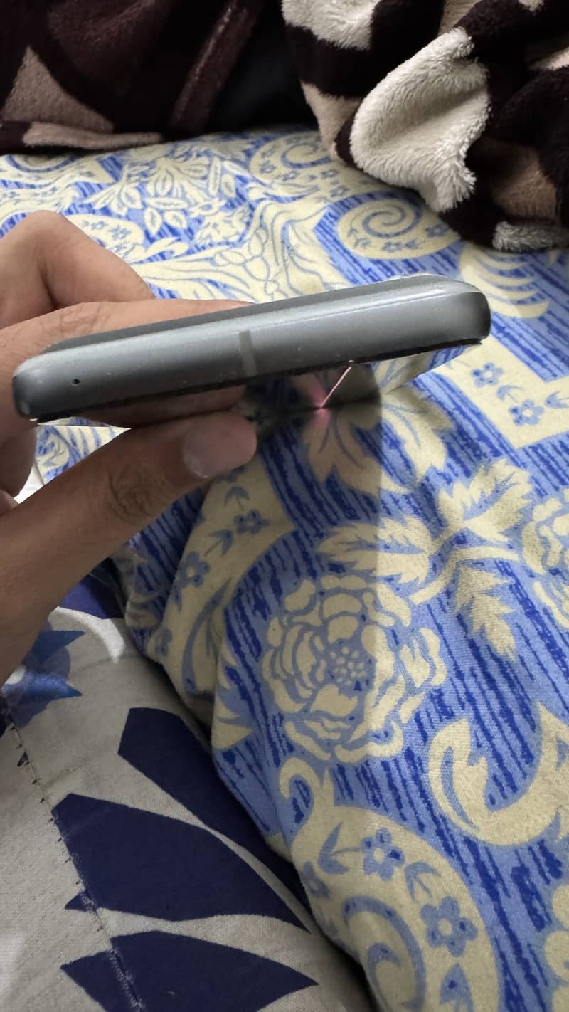 Google Pixel 8 2