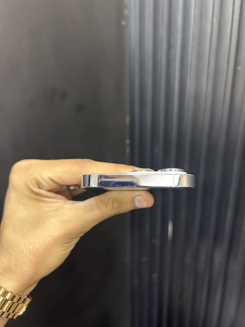 Apple iPhone 14 Pro 3