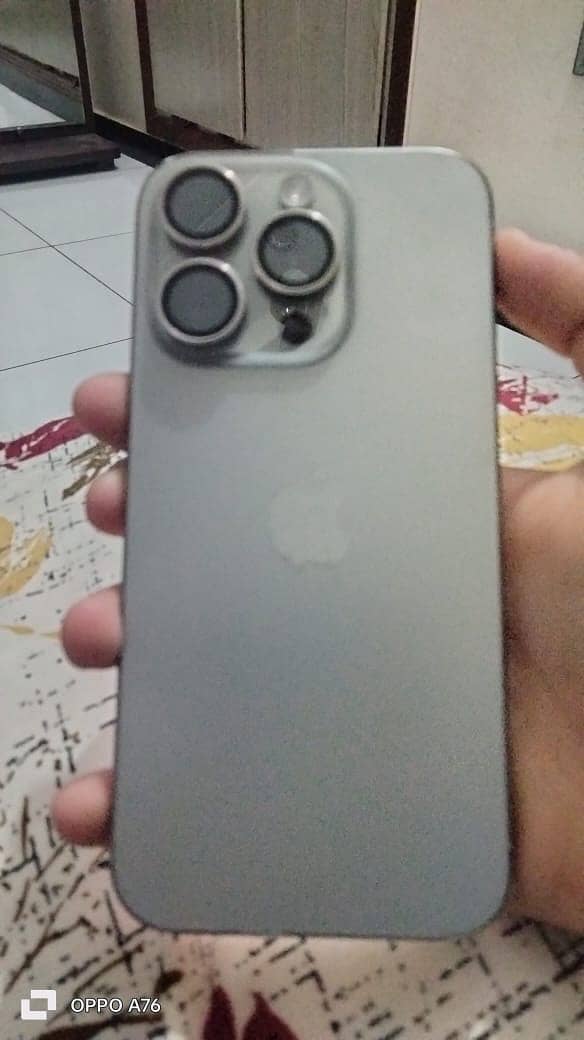 Apple iPhone 15 Pro 1