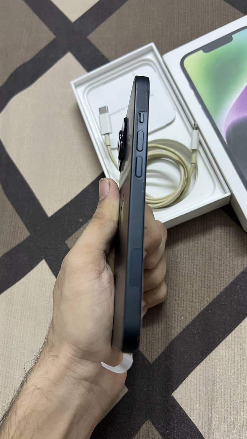 Apple iPhone 14 5