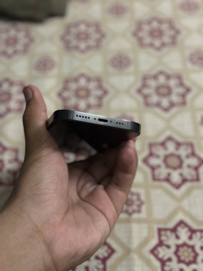 Apple iPhone 14 Pro 4