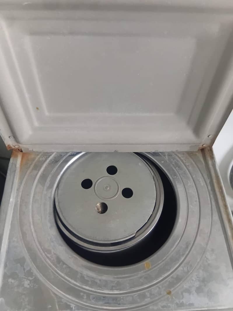 washing machine or Dryar machine 6