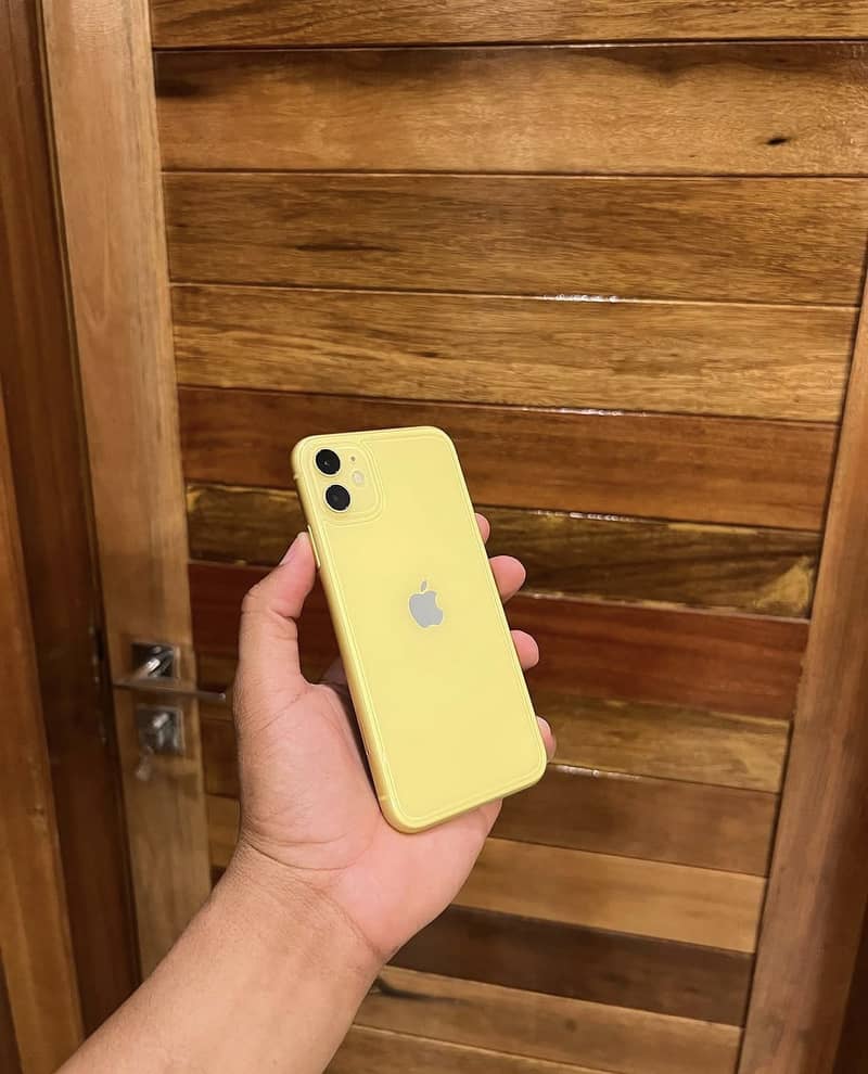 Apple iPhone 11 3