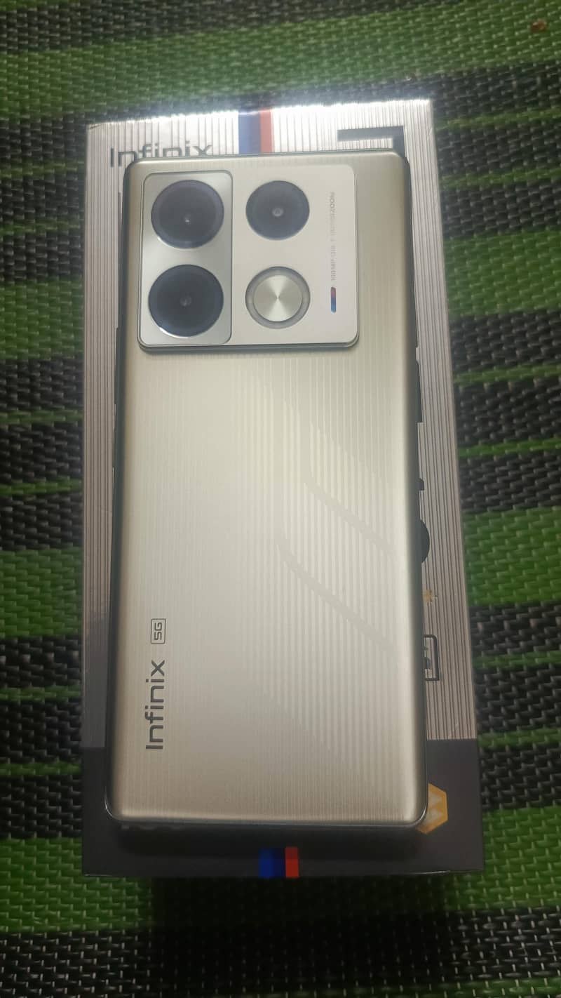 Infinix Note 40 Pro Plus 5G 0
