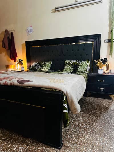 Black Coshocton Bed