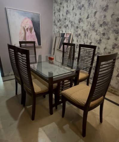 Dinning table|6 seater wooden / kekar wood