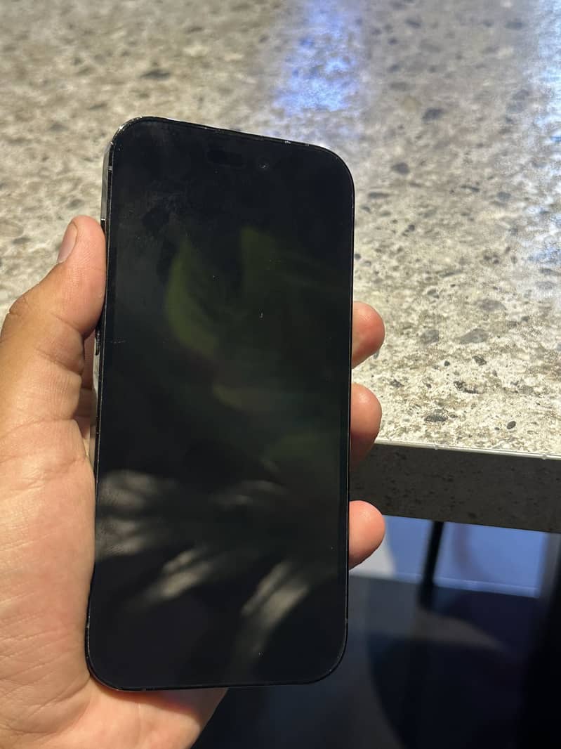 Apple iPhone 14 Pro 4