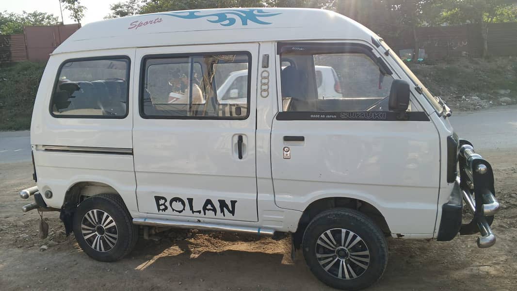 Suzuki Bolan 2011 1