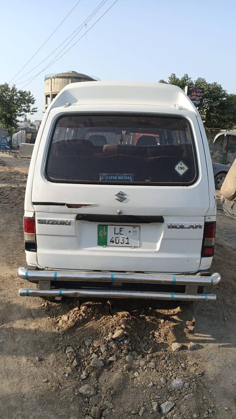 Suzuki Bolan 2011 3