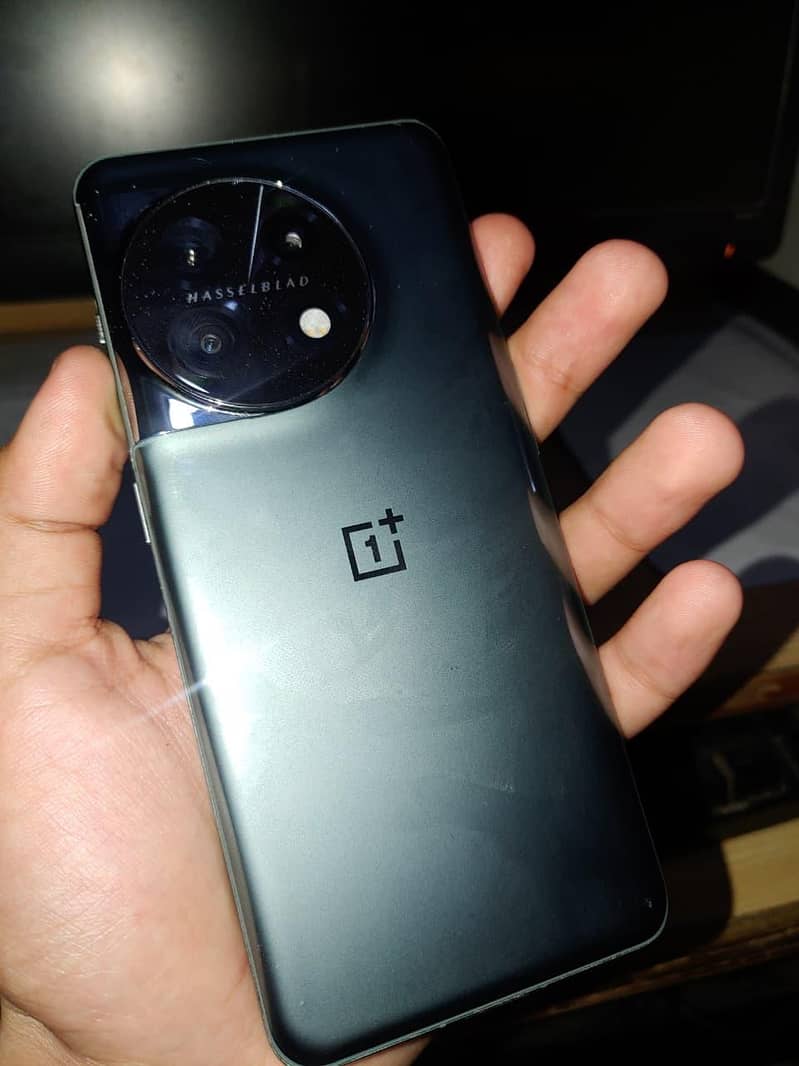 One Plus 11 5g 4