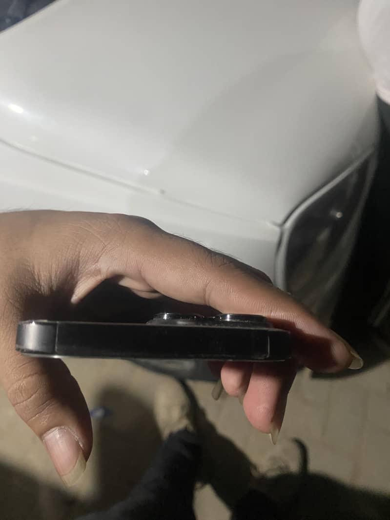 Apple iPhone 14 Pro Max 4