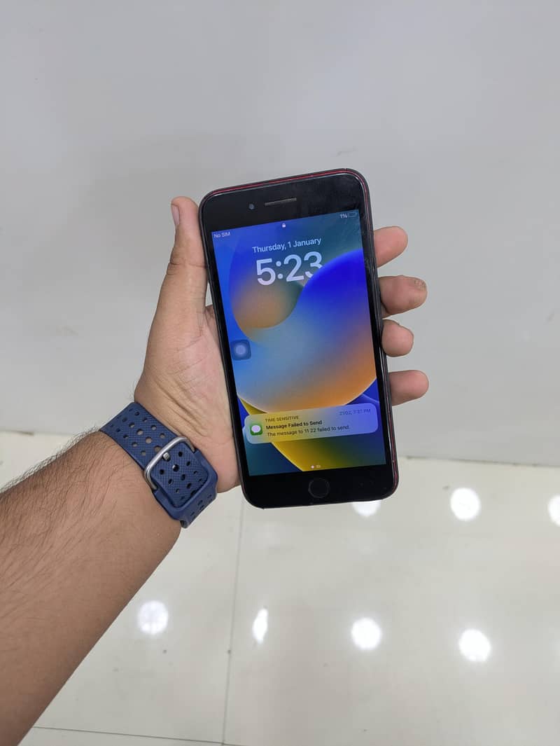 Apple iPhone 8 Plus 0