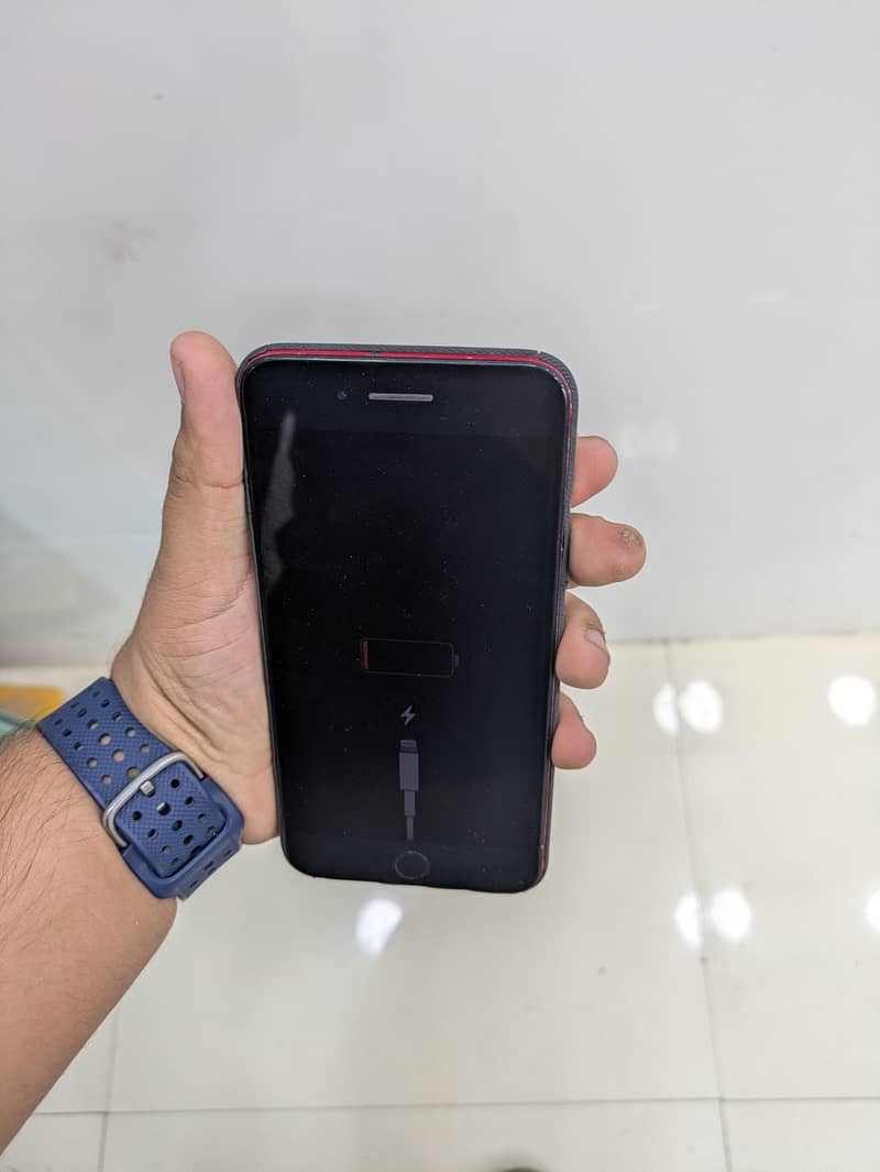 Apple iPhone 8 Plus 6