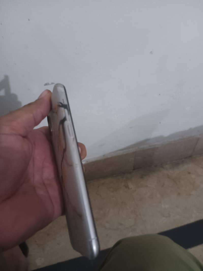 Apple iPhone X 2