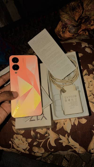 Vivo Y17s full oky ha box charger sath ha just touch glas cheng ha