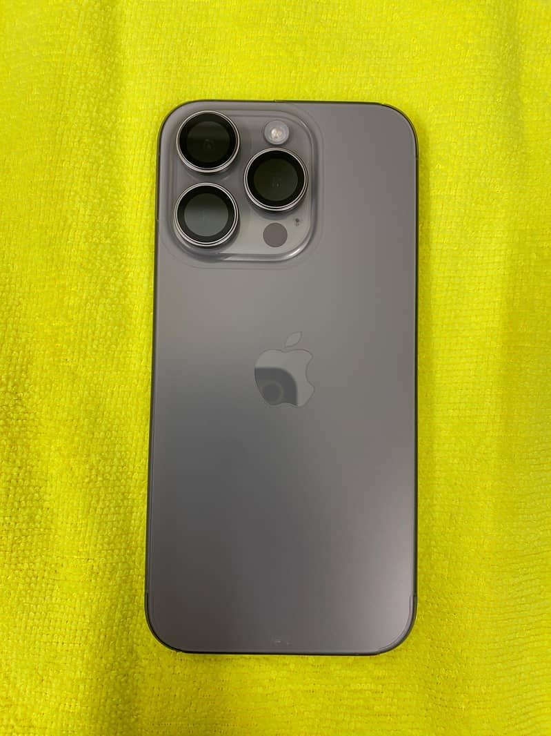 Apple iPhone 15 Pro 0