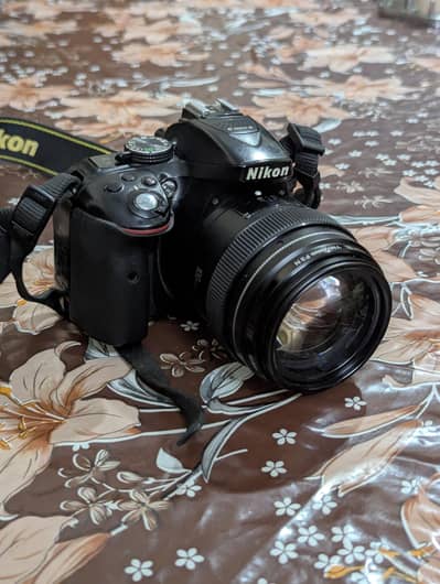 Nikon D5300 DSLR + Yongnuo 100mm F2 Lens + Complete Kit