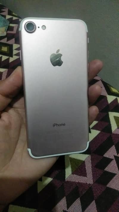 Apple iPhone 7