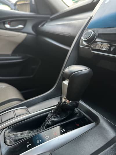 Honda Civic Oriel 2017