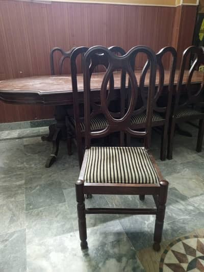 Dinning table urgent sale