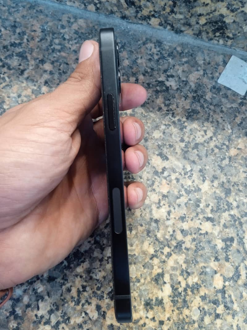 Apple iPhone 12 2