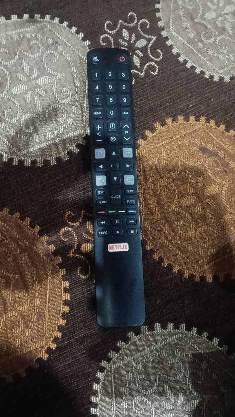 LCD MODEL TCL SMART TV 3
