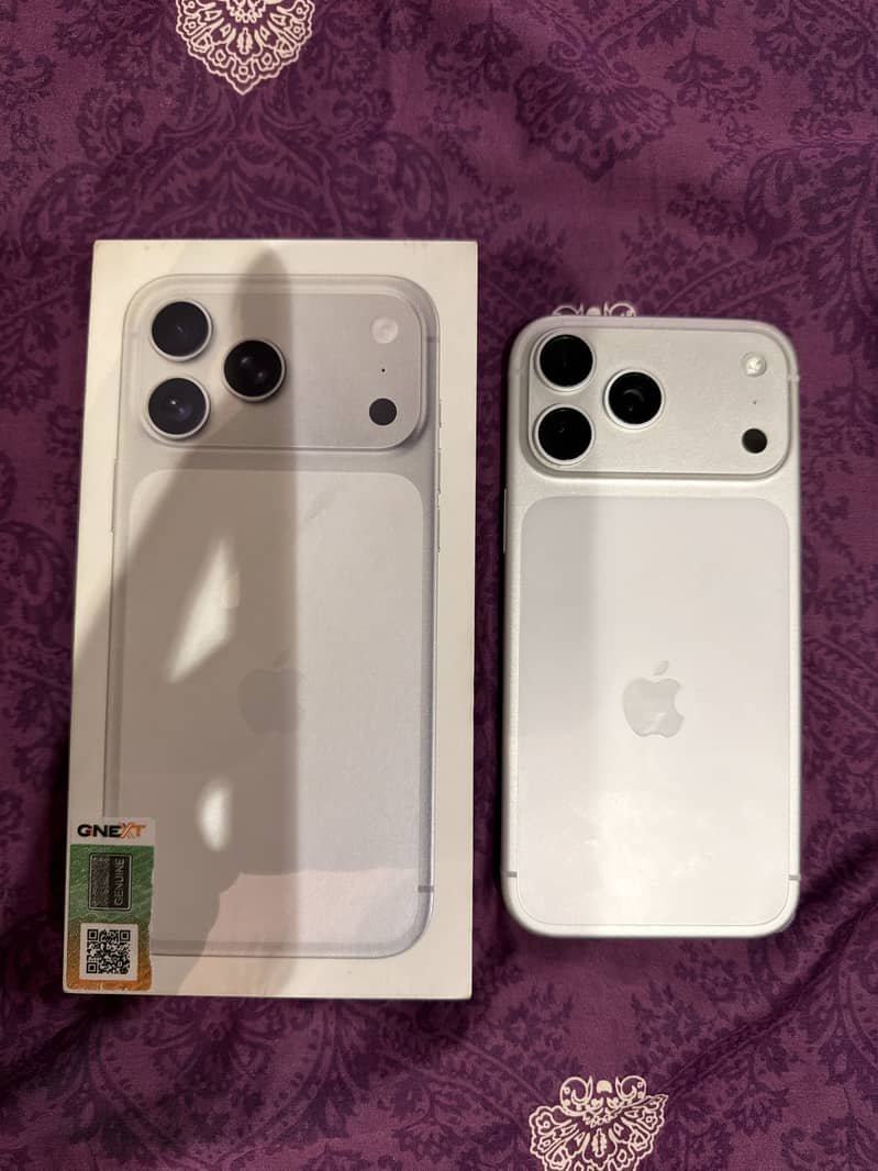 Apple iPhone 17 Pro Max 0