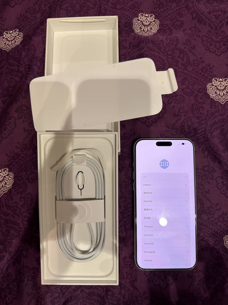 Apple iPhone 17 Pro Max 1