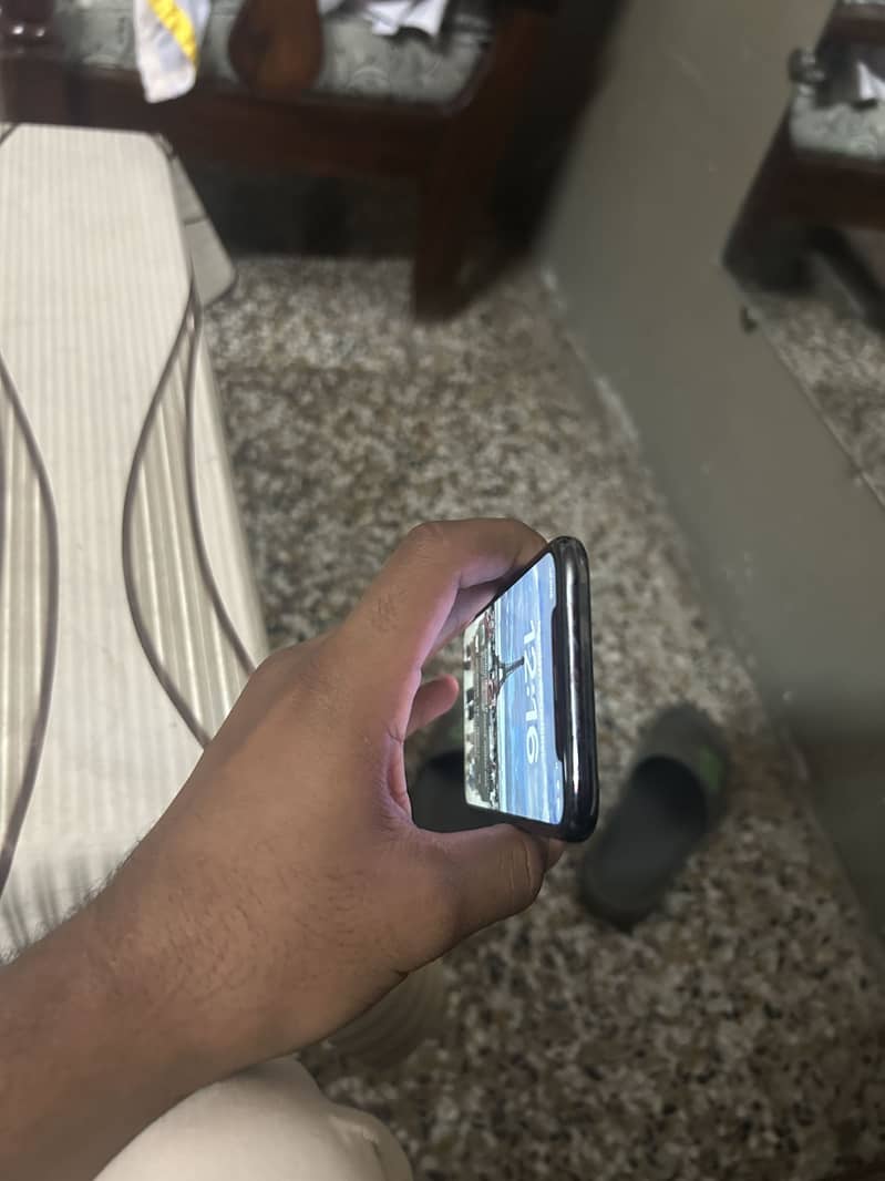 Apple iPhone X 0