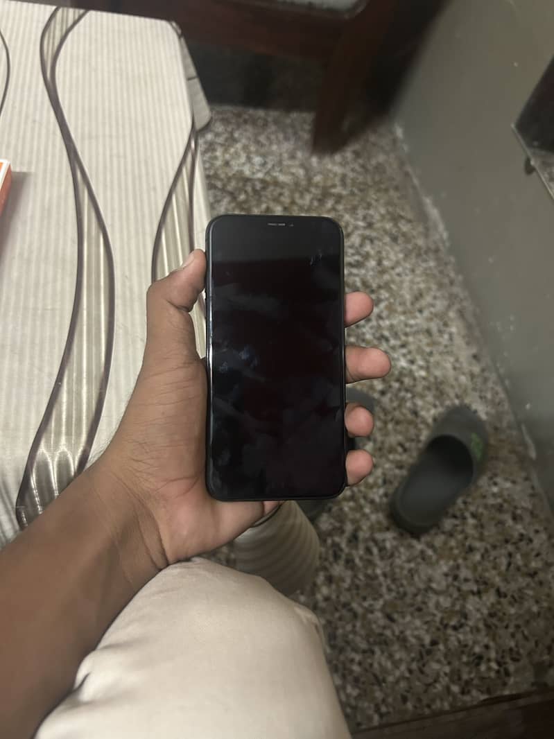 Apple iPhone X 3
