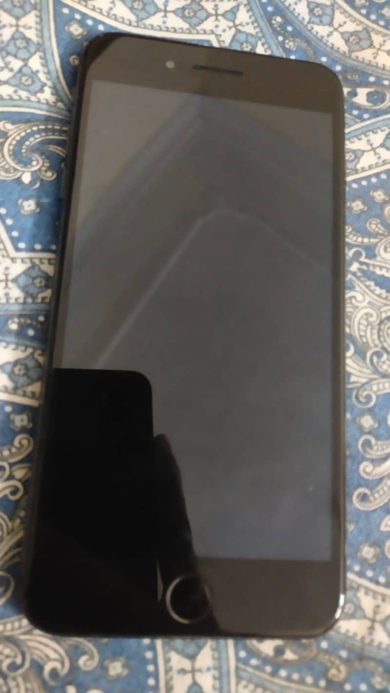 Apple iPhone 7 Plus 0