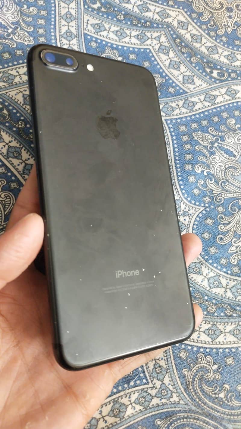 Apple iPhone 7 Plus 4