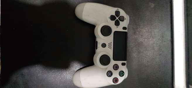 PS4 OFFICIAL WIRELESS CONTROLLERS AVAILABLE