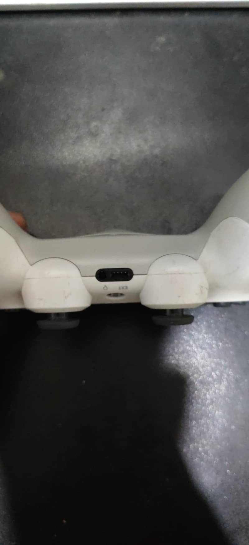 PS4 OFFICIAL WIRELESS CONTROLLERS AVAILABLE 1