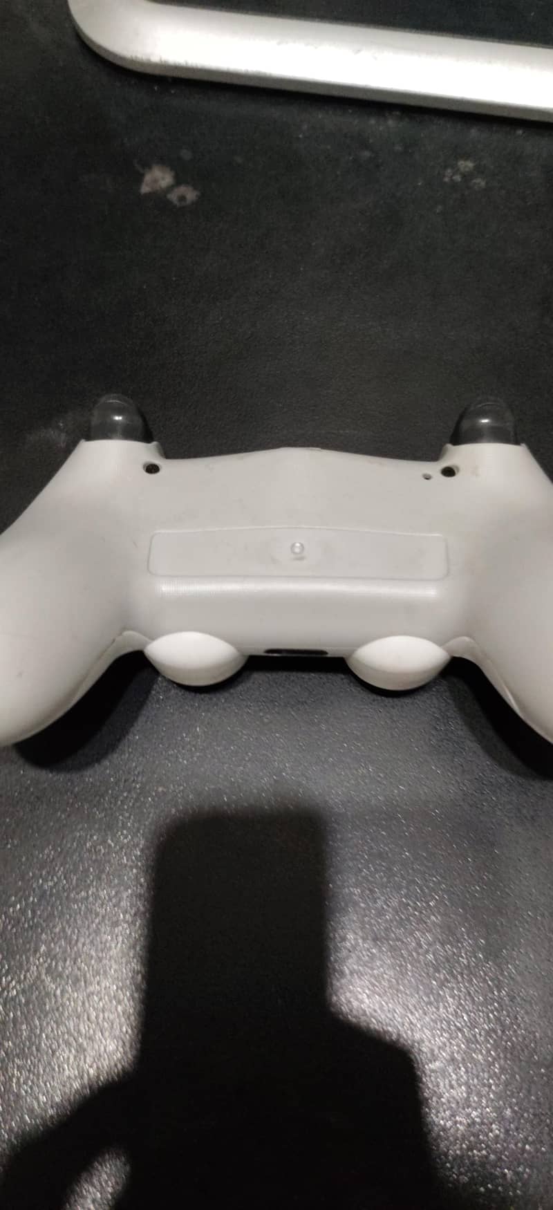 PS4 OFFICIAL WIRELESS CONTROLLERS AVAILABLE 2