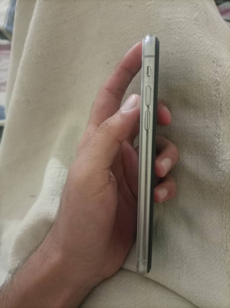 Apple iPhone XS 2