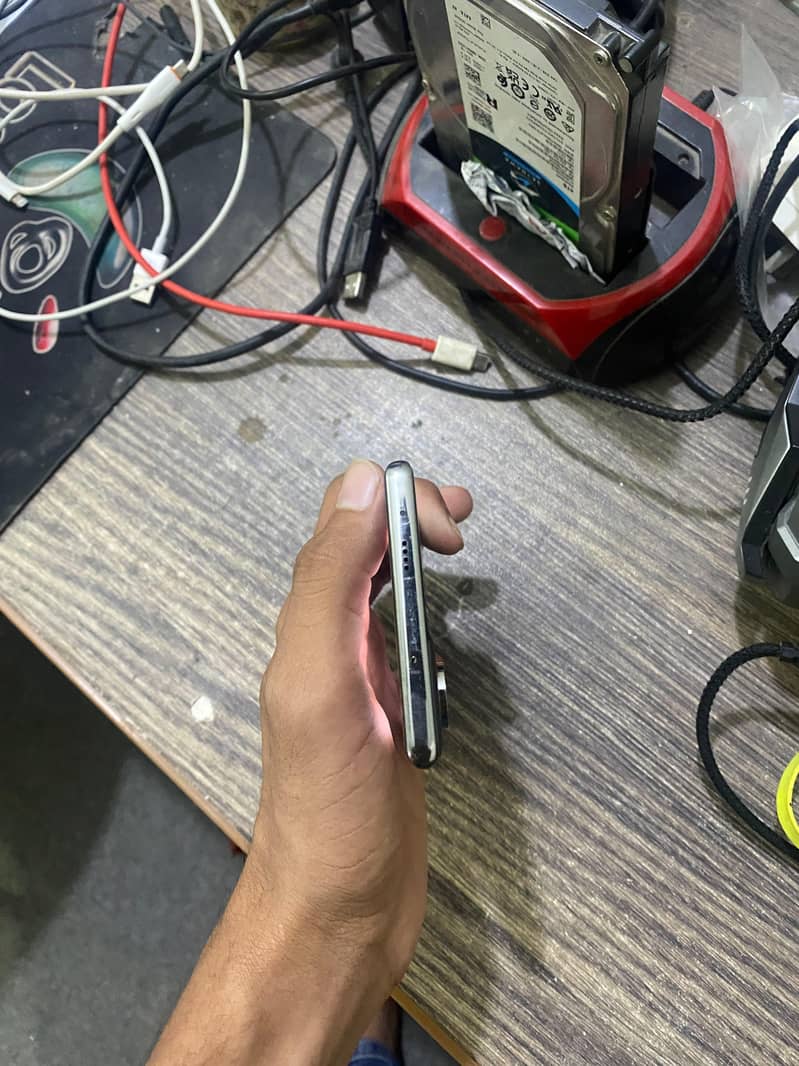 Tecno CAMON 40 Pro 2
