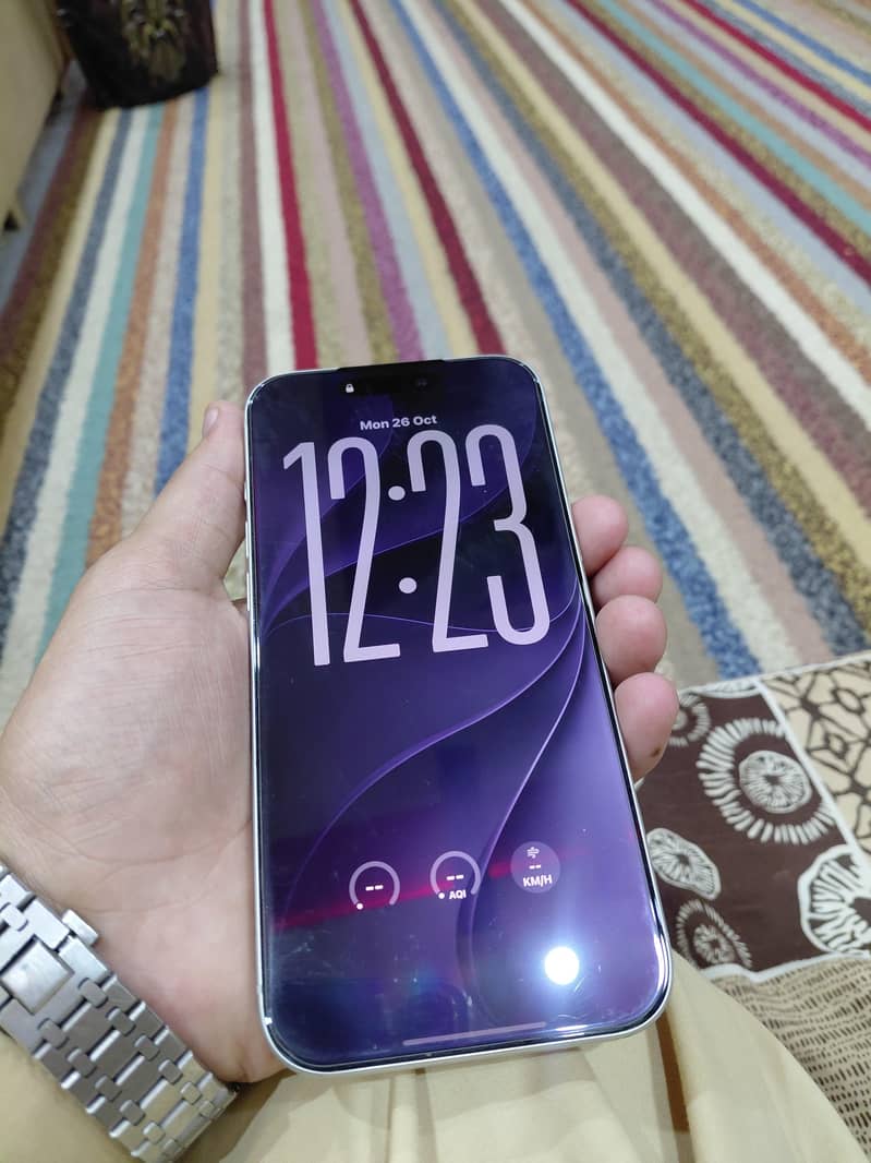 iphone 17 pro max silver 2