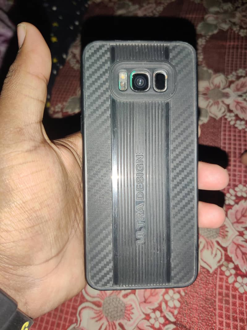Samsung Mobile S8 Plus 1