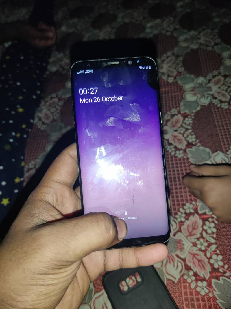 Samsung Mobile S8 Plus 2