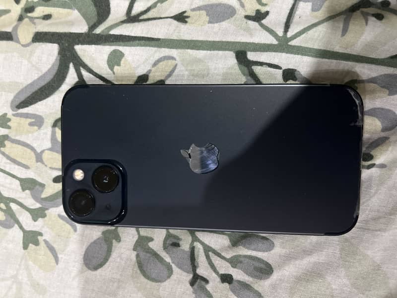 Apple iPhone 13 0