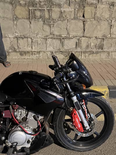 Yamaha ybr 125