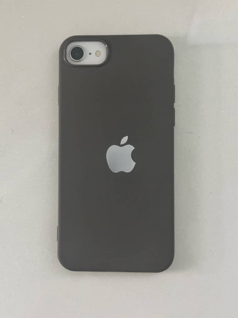 Apple iPhone SE 2 Generation 2022 1