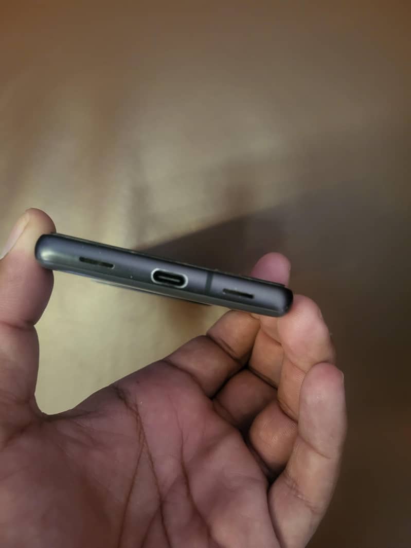 Google Pixel 7a 2