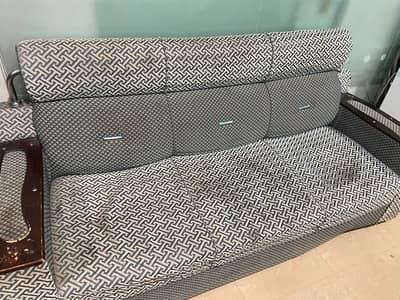 Old used 5 seater sofa