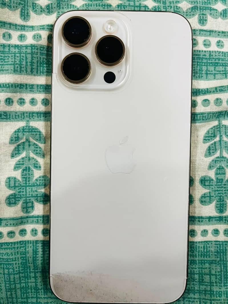 Apple iPhone 16 Pro Max 0